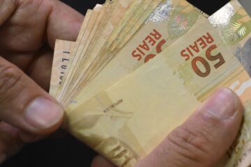 Caixa paga Bolsa Família a beneficiários com NIS de final 8