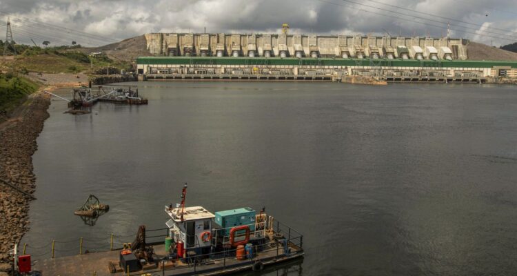 Aneel define que maio terá bandeira tarifária amarela