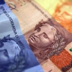 Aposentados e pensionistas do INSS começam a receber 13º nesta sexta