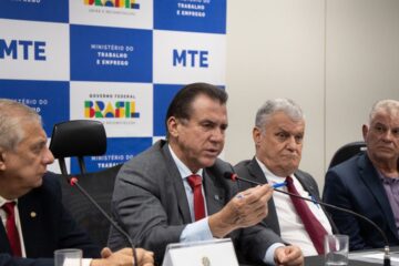 Taxistas pedem ao governo linha de crédito para renovação de frota