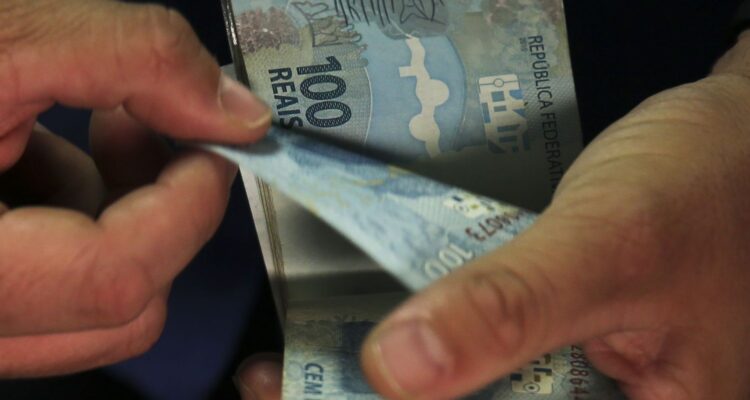 Abono salarial: pagamento para nascidos em maio e junho começa hoje