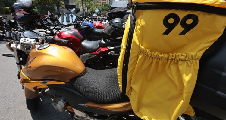 App 99 desenvolve tecnologia para monitorar motociclistas parceiros