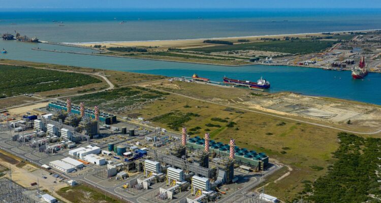 Conta de energia continuará com acréscimo da bandeira amarela em junho