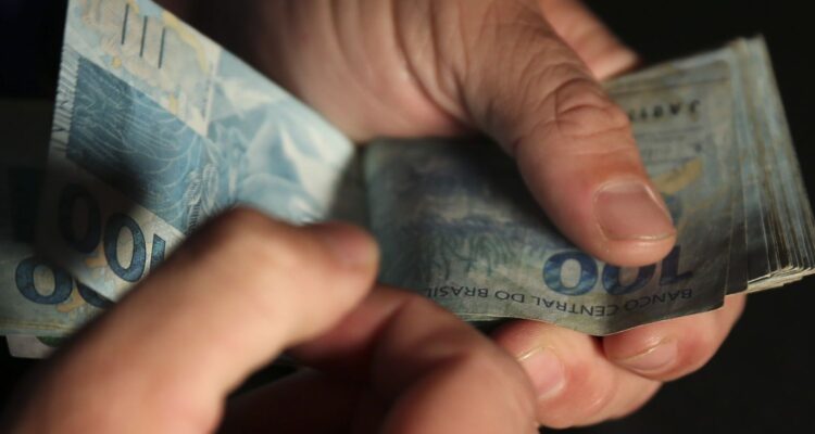 Desenrola Brasil: saiba como usar FGTS para pagar dívidas em atraso
