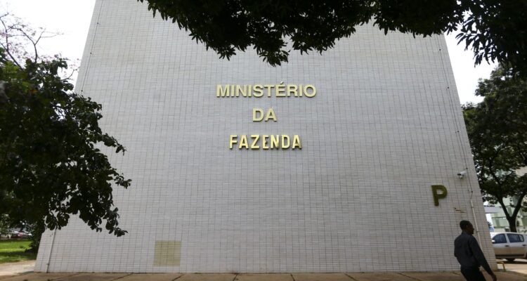 Fazenda alerta sobre falso site do Novo Desenrola