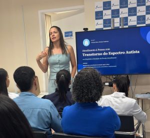 Hospital Manoel Victorino fortalece acolhimento com formação sobre atendimento a pacientes autistas