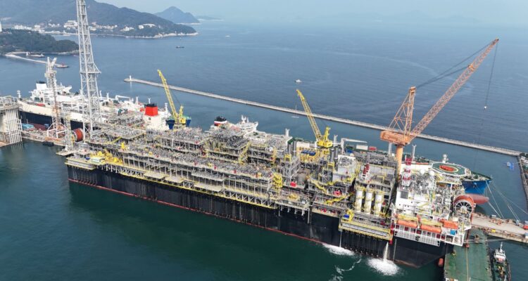 Petrobras inicia P-79 e reforça produção de petróleo e gás no país