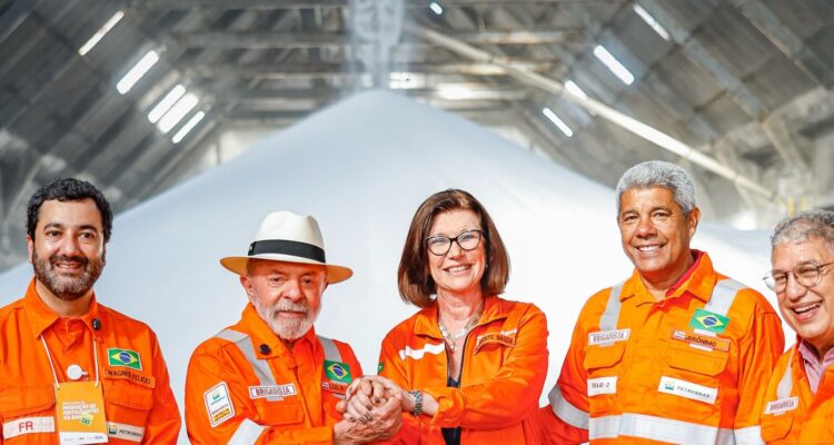 Petrobras retoma fábricas de fertilizantes para atender 35% da demanda