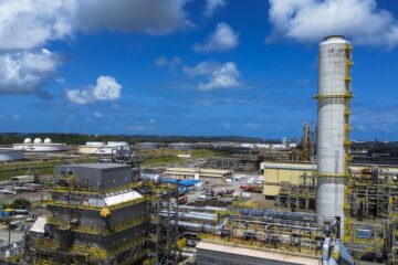 Refinarias da Petrobras operam com mais de 100% de capacidade; entenda