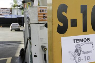 Rússia lidera venda de diesel ao Brasil durante guerra no Irã