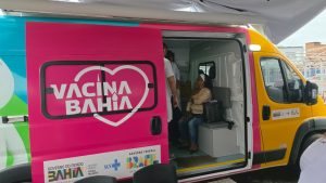 Sesab disponibilizará vacinas na assinatura de ordem de serviço para construção de maternidade em Lauro de Freitas