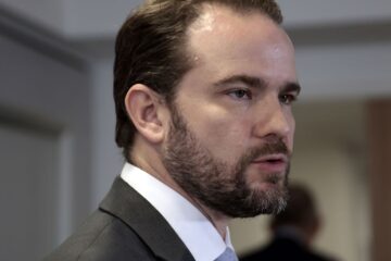 Novo Desenrola já beneficiou 6 milhões de pessoas, diz Dario Durigan