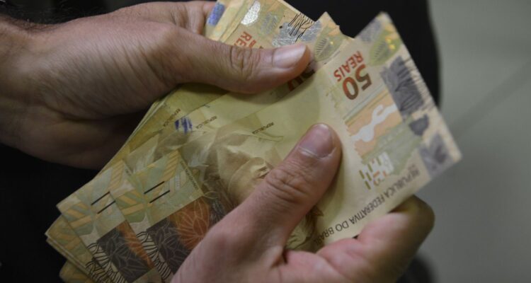 CMN regulamenta Fies Empreendedor e Desenrola Adimplentes