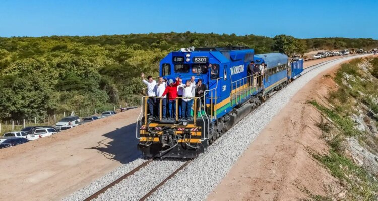 Ferrovia Transnordestina, entre CE e PI, atinge 82% de obra concluída