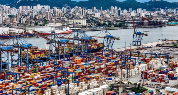 Governo vê avanço com EUA, mas mantém etanol fora da negociação