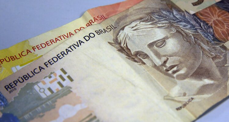 Poupança: saques superam depósitos em R$39,3 bilhões no semestre