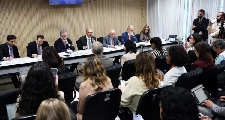 Setores atingidos por tarifaço dos EUA terão novo plano de socorro