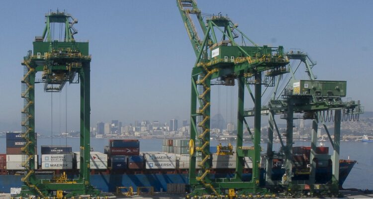 Tarifa dos EUA terá efeito limitado sobre etanol brasileiro