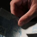 Trabalhadores nascidos em setembro e outubro recebem abono salarial