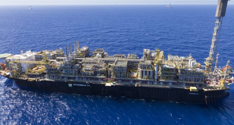 Campo de Búzios, da Petrobras, bate recordes de exportação de gás