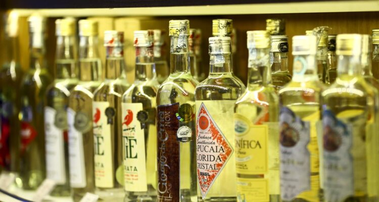 Cresce o número de estabelecimentos na cadeia produtiva da cachaça