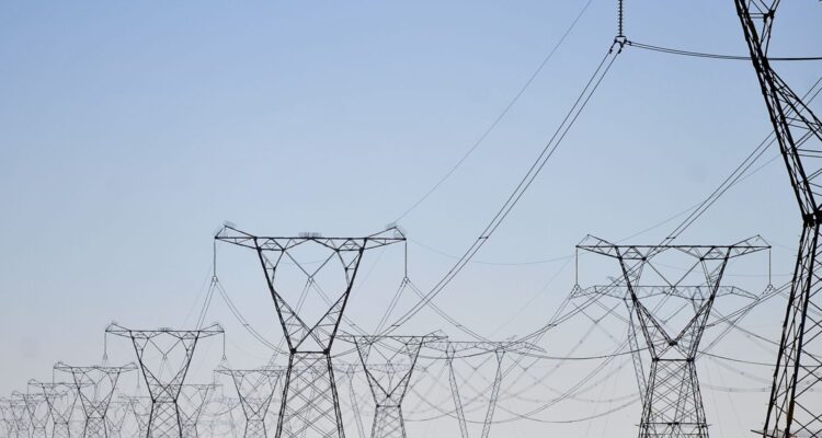 ONS suspende geração excedente de energia pela segunda vez no ano
