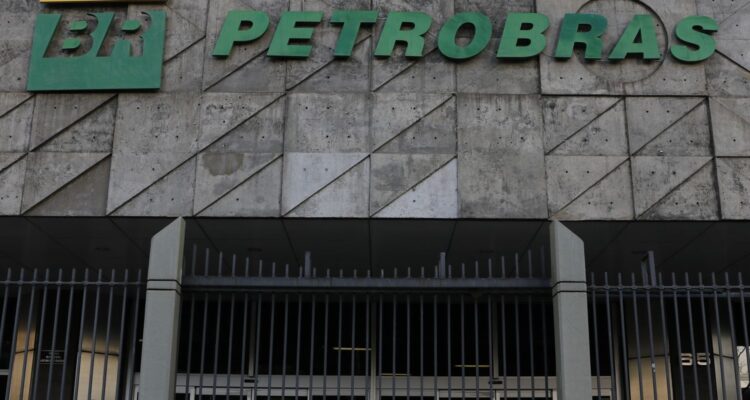 Petrobras anuncia descoberta de petróleo na Foz do Amazonas