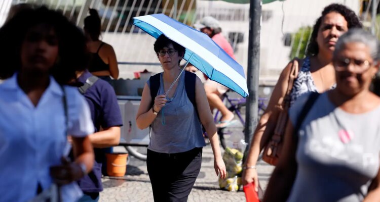 Salário mínimo deverá subir para R$ 1.741 em 2027