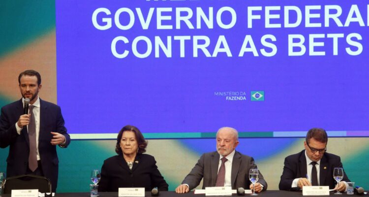 Bets que continuarem no ar após prazo serão bloqueadas, diz Durigan