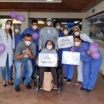 Equipe do Hospital Riverside comemora primeira alta hospitalar