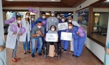 Equipe do Hospital Riverside comemora primeira alta hospitalar