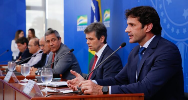 Governo disponibilizará R$ 5 bilhões de crédito para empresas do setor de Turismo e Cultura