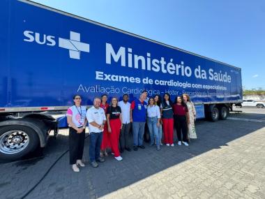 MS e Sesab entregam 14 ambulâncias e iniciam atendimentos da carreta de cardiologia do Agora Tem Especialistas
