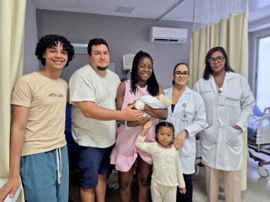 Materno-Infantil de Ilhéus promove acolhimento sem fronteira e realiza parto em americana sem domínio da língua portuguesa