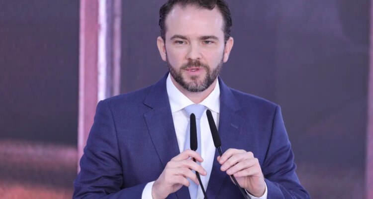Ministro prevê renegociação de R$ 90 bi em 3ª fase do Desenrola