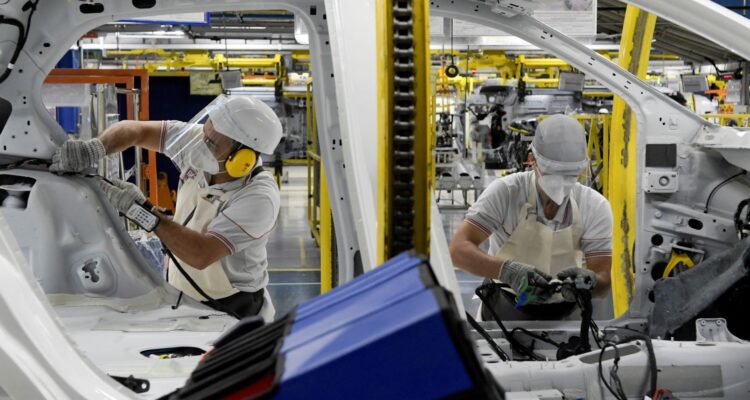 Produção de veículos tem melhor setembro desde 2014, diz Anfavea