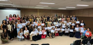 Secretarias da Saúde, Políticas Públicas para Mulheres, Justiça e Direitos Humanos celebram a conclusão da primeira turma do curso de Formação em Cuidador da Pessoa Idosa